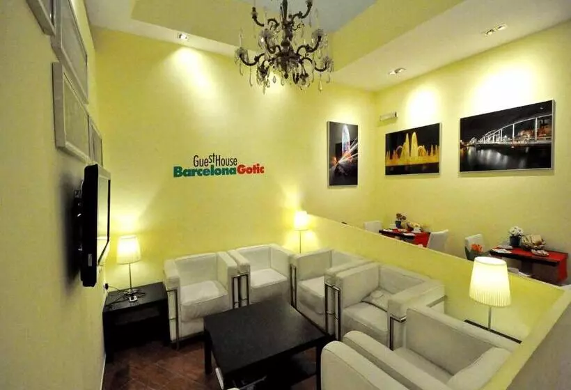 簡易ホテル Barcelona Gotic Guesthouse