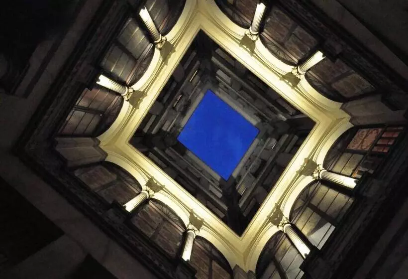 簡易ホテル Barcelona Gotic Guesthouse