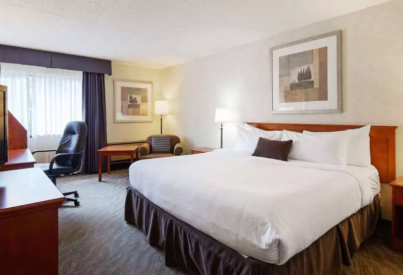 Best Western North Bay Hotel & Conference Centre