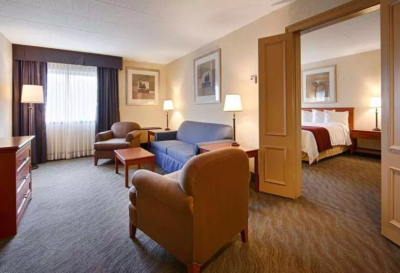 Best Western North Bay Hotel & Conference Centre