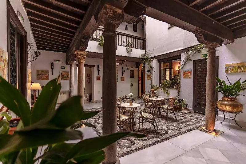 هتل Casa Del Capitel Nazari