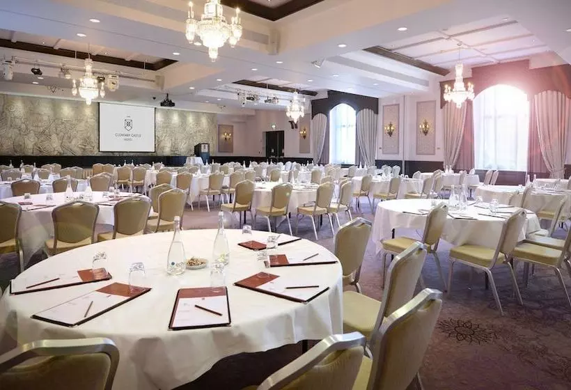 בית מלון כפרי Clontarf Castle