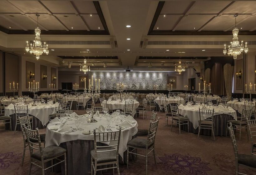 호텔 Clontarf Castle