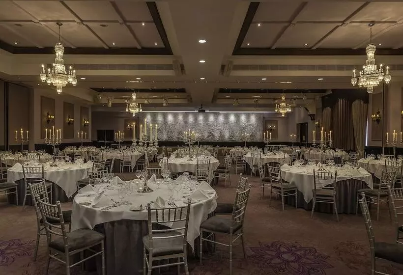 בית מלון כפרי Clontarf Castle