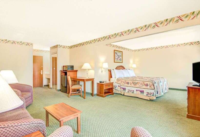 فندق Days Inn By Wyndham Louisburg