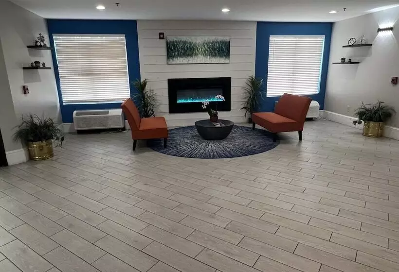 酒店 Days Inn By Wyndham Louisburg