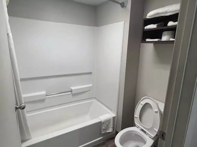 酒店 Days Inn By Wyndham Louisburg