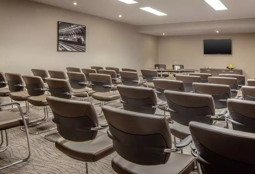 호텔 Doubletree By Hilton Bristol