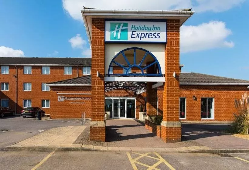 ホテル Holiday Inn Express Southampton West, An Ihg