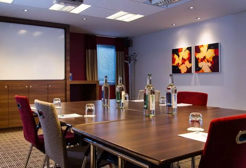 ホテル Holiday Inn Express Stoke On Trent, An Ihg