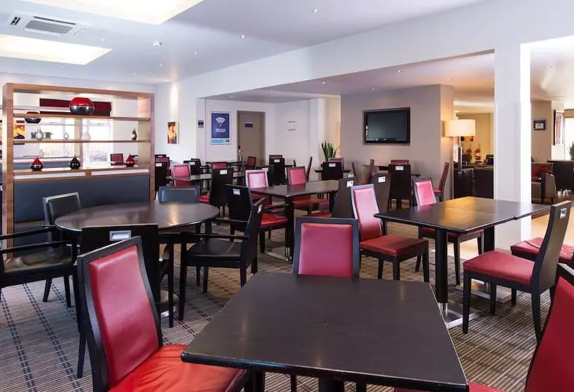 ホテル Holiday Inn Express Stoke On Trent, An Ihg