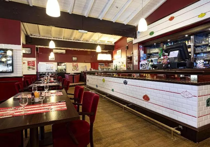 فندق Ibis Styles Avignon Sud