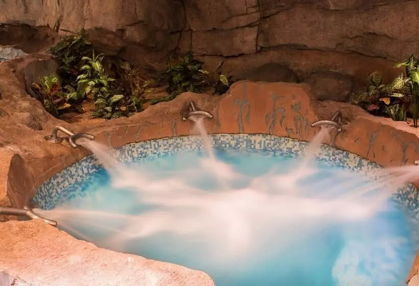 Отель Ilunion Les Corts Spa