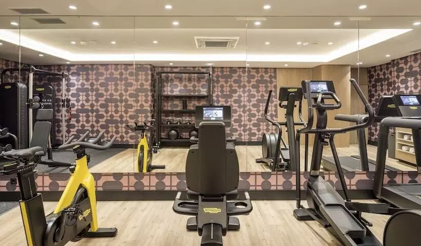 Отель Ilunion Les Corts Spa