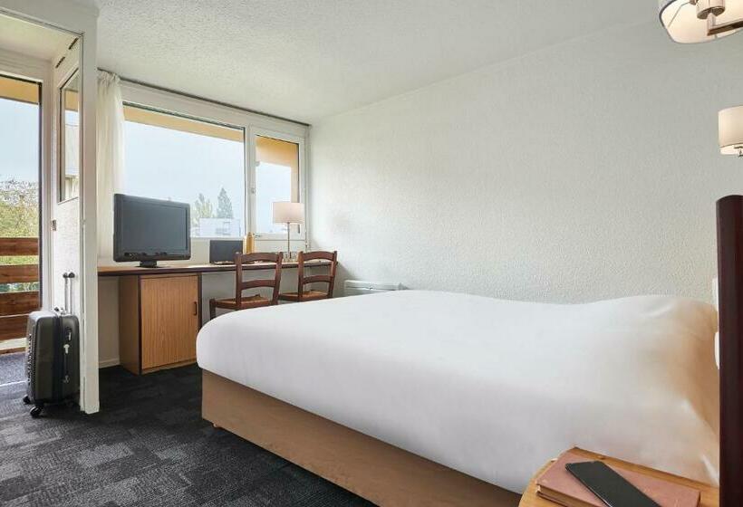 Hotel Kyriad Direct Evreux