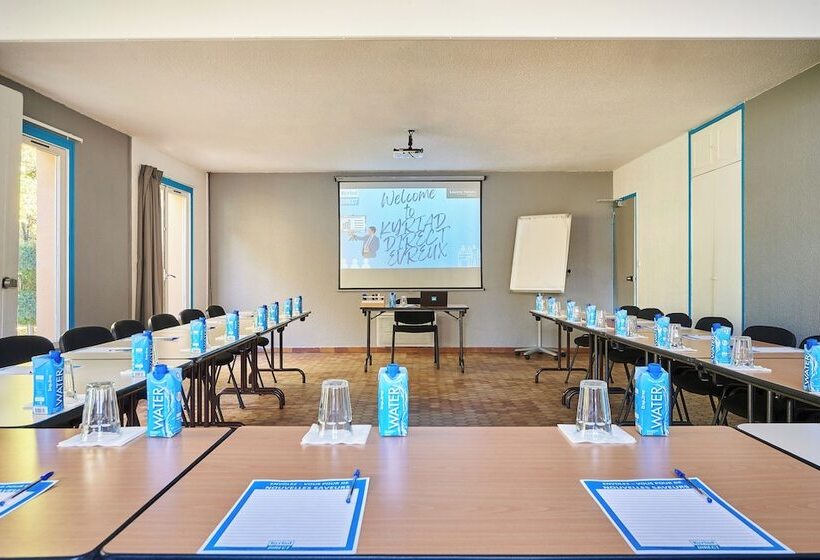 Hotel Kyriad Direct Evreux
