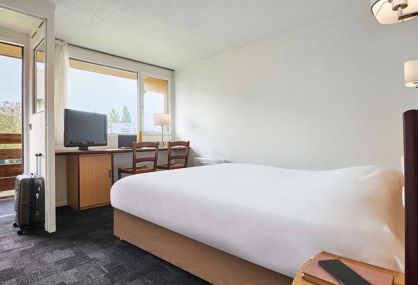 Hotel Kyriad Direct Evreux