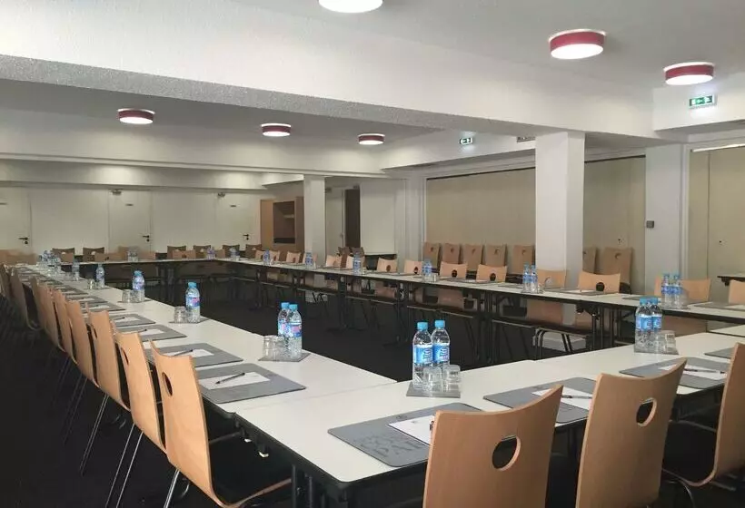 ホテル Kyriad Le Bourget Centre  Parc Des Expositions