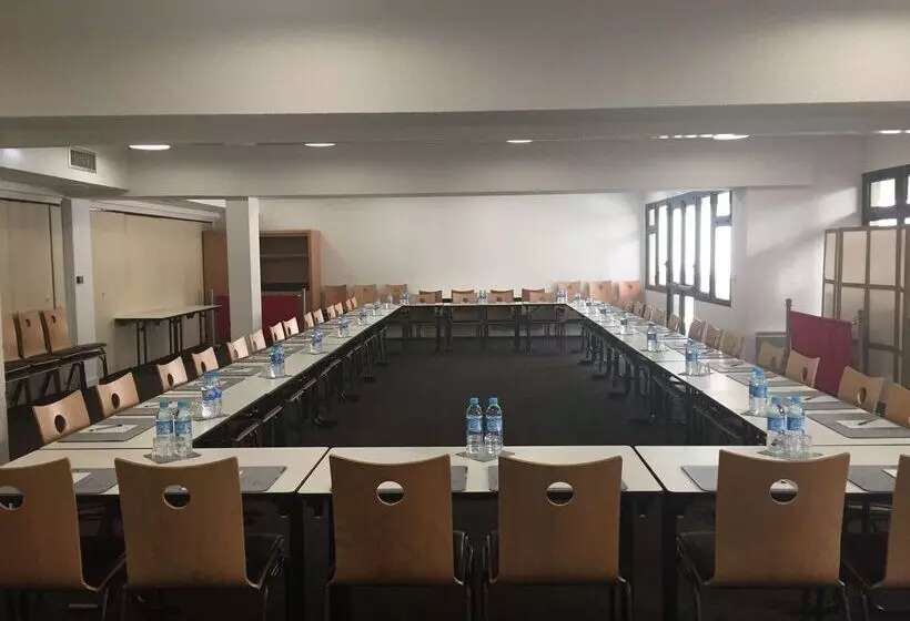 ホテル Kyriad Le Bourget Centre  Parc Des Expositions