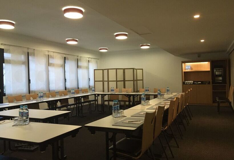 هتل Kyriad Le Bourget Centre Parc Des Expositions