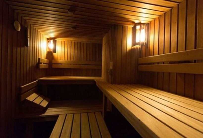 B&b Hotel Mons Centre