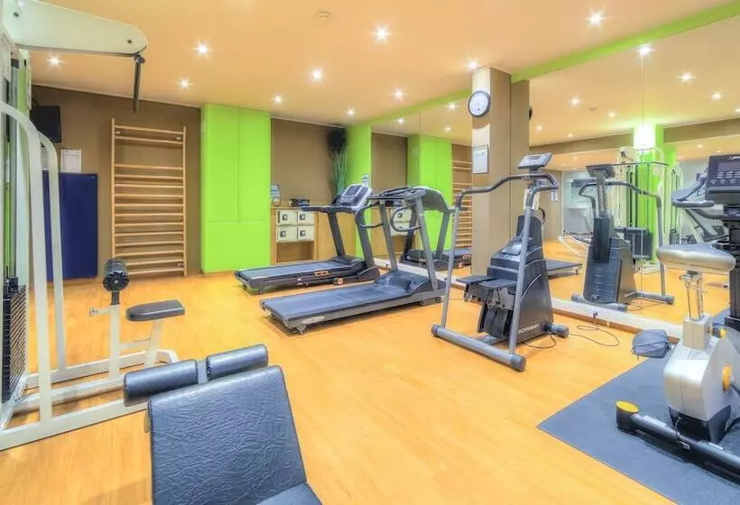 B&b Hotel Mons Centre