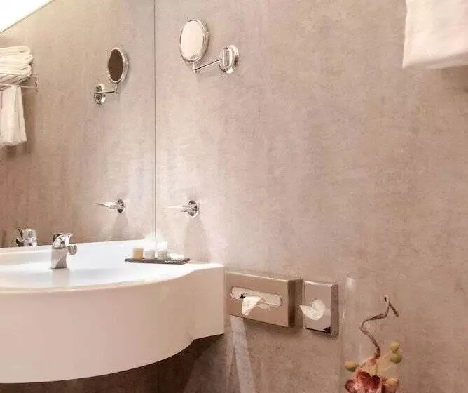 B&b Hotel Mons Centre