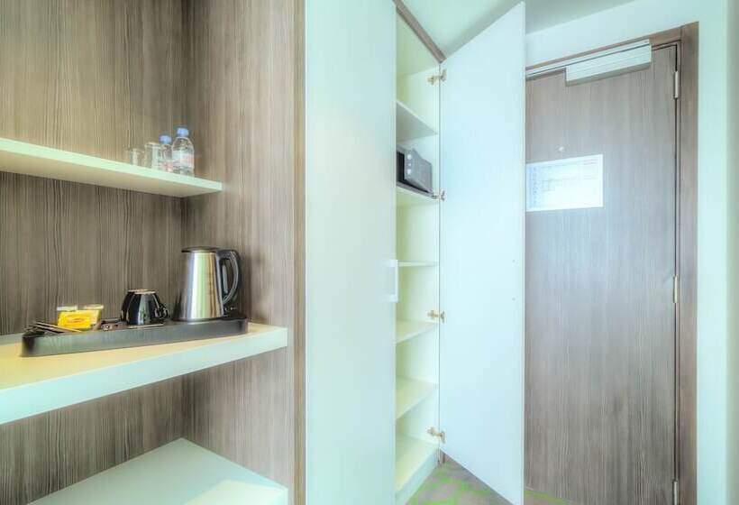 B&b Hotel Mons Centre