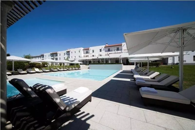 هتل M'ar De Ar Muralhas