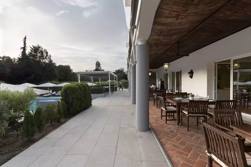 هتل M'ar De Ar Muralhas