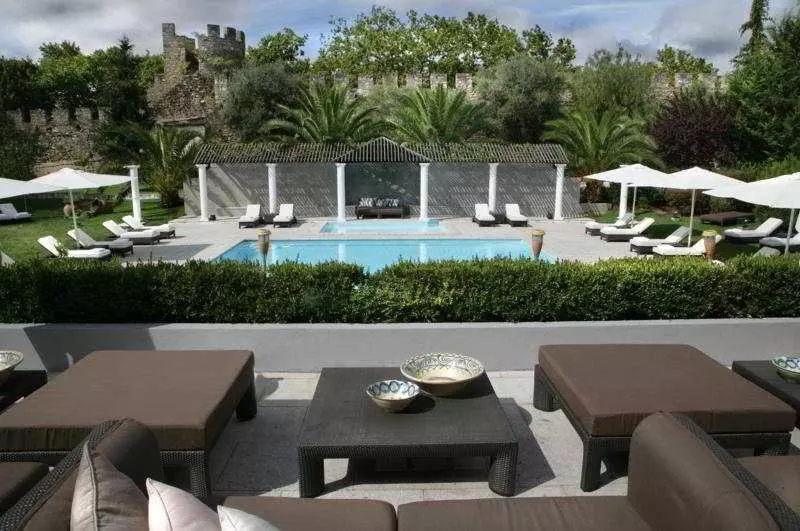 هتل M'ar De Ar Muralhas