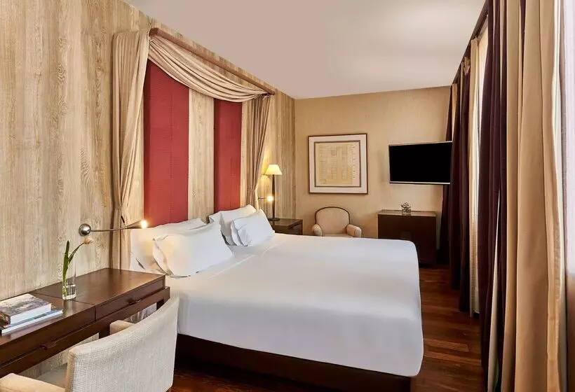 فندق NH Collection Palacio De Burgos