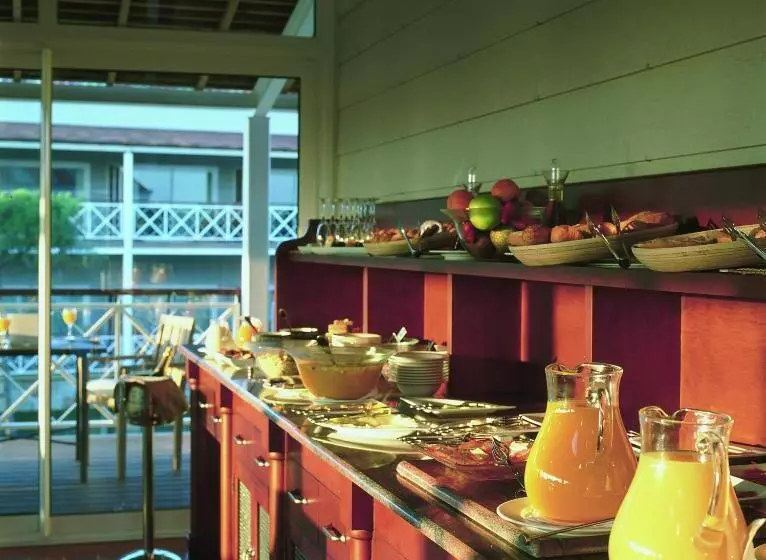 Отель Nuevo Portil Golf