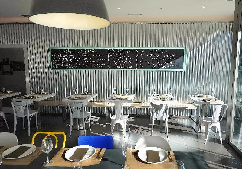 Hotelli Pamplona Plaza