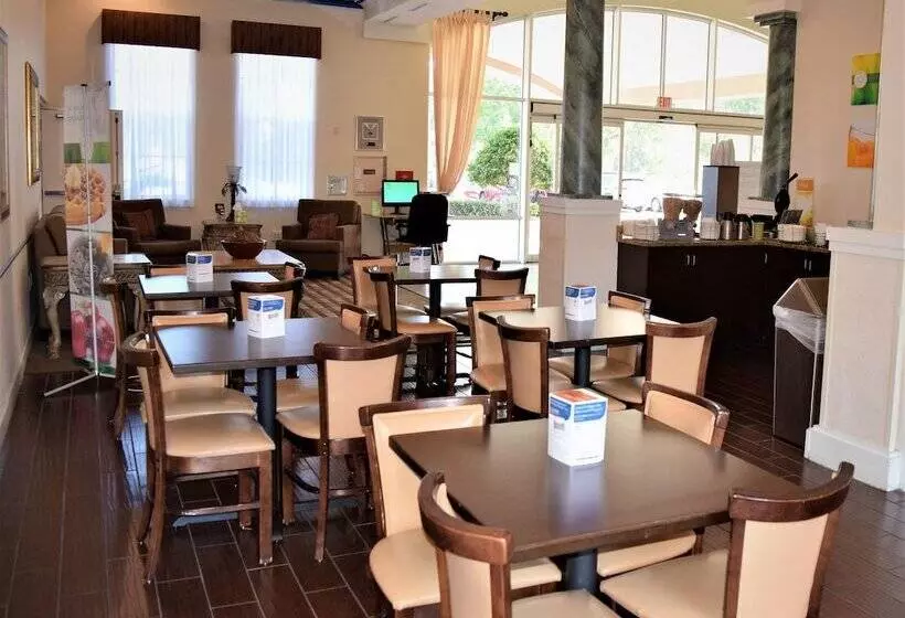 Отель Quality Inn Conference Center At Citrus Hills