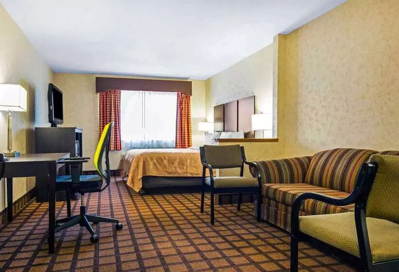 Отель Quality Inn Monee I57