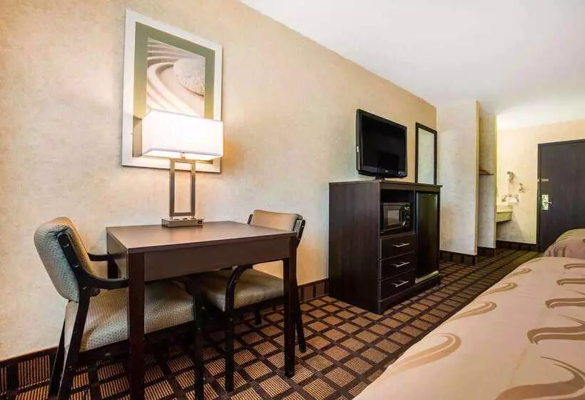 Отель Quality Inn Monee I57