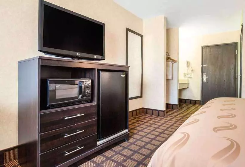 Отель Quality Inn Monee I57