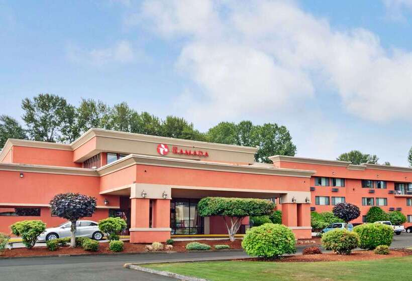 فندق Ramada By Wyndham Tukwila Southcenter