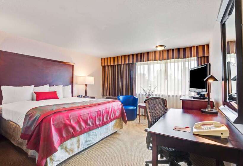 فندق Ramada By Wyndham Tukwila Southcenter