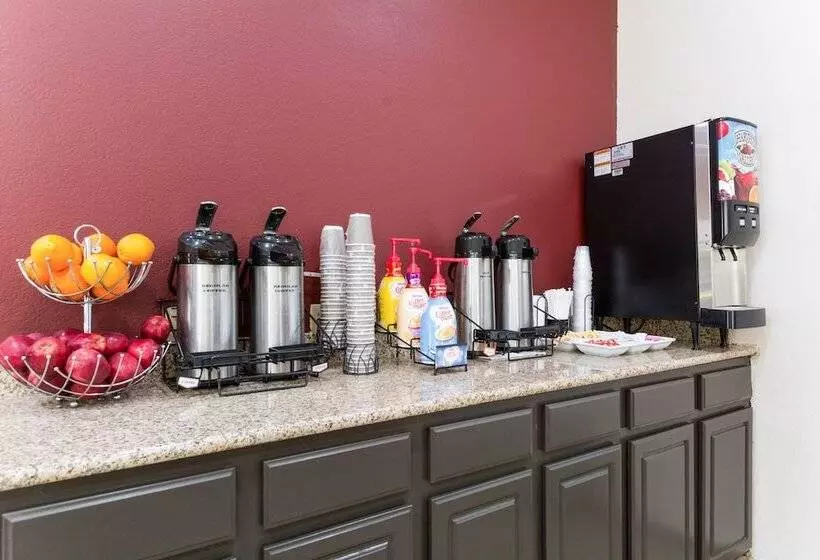 Отель Red Roof Inn Carrollton