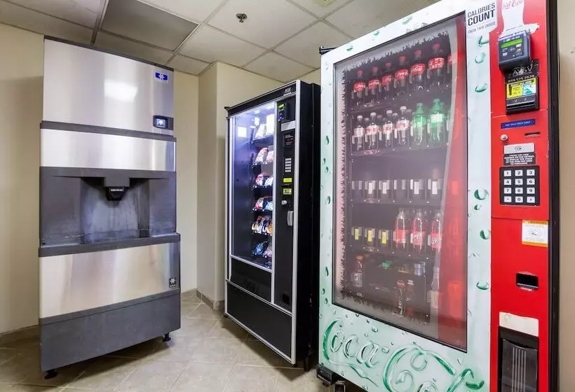 Отель Red Roof Inn Carrollton