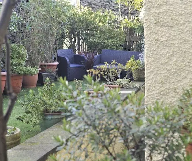 Отель St John S Lodge Incl Off Site Leisure Club