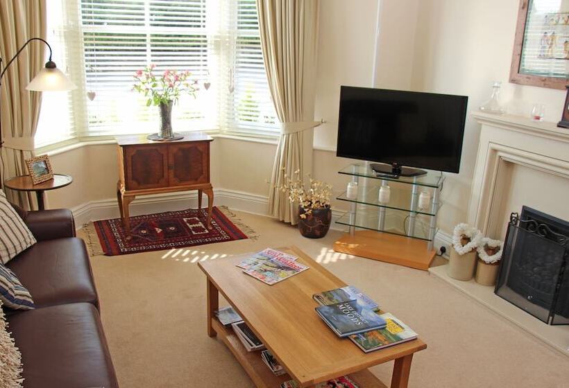 酒店 St John S Lodge Incl Off Site Leisure Club