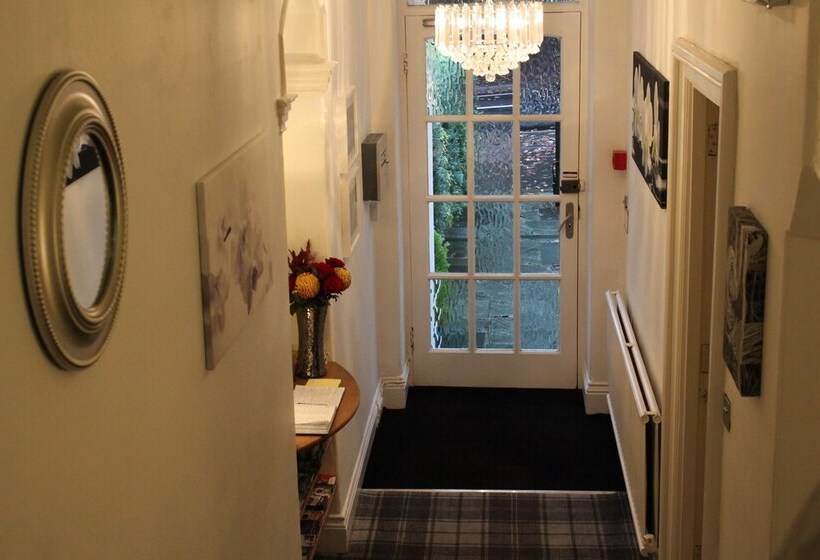 酒店 St John S Lodge Incl Off Site Leisure Club