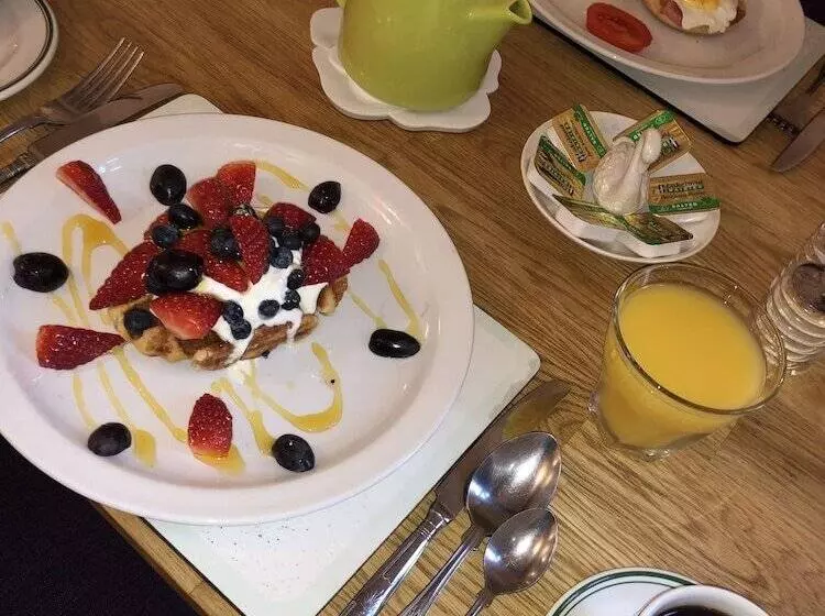 Отель St John S Lodge Incl Off Site Leisure Club