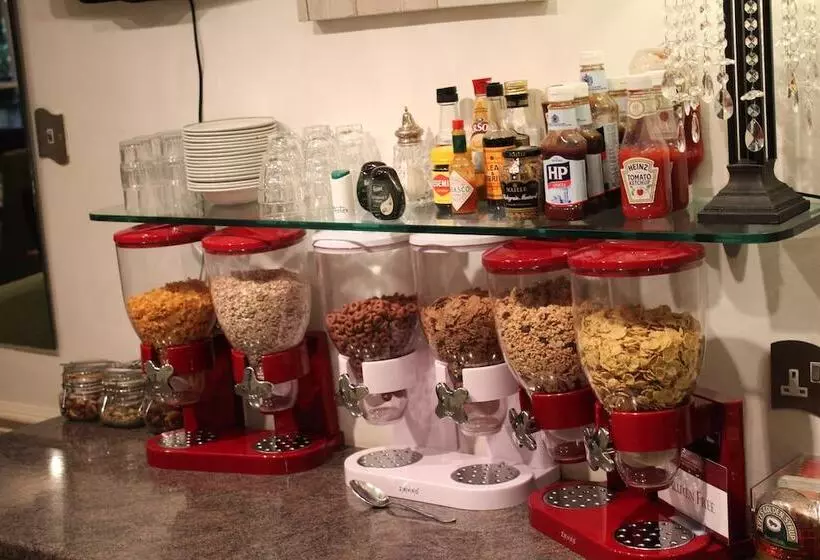 Отель St John S Lodge Incl Off Site Leisure Club