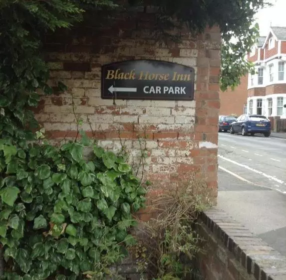 호텔 The Black Horse Inn