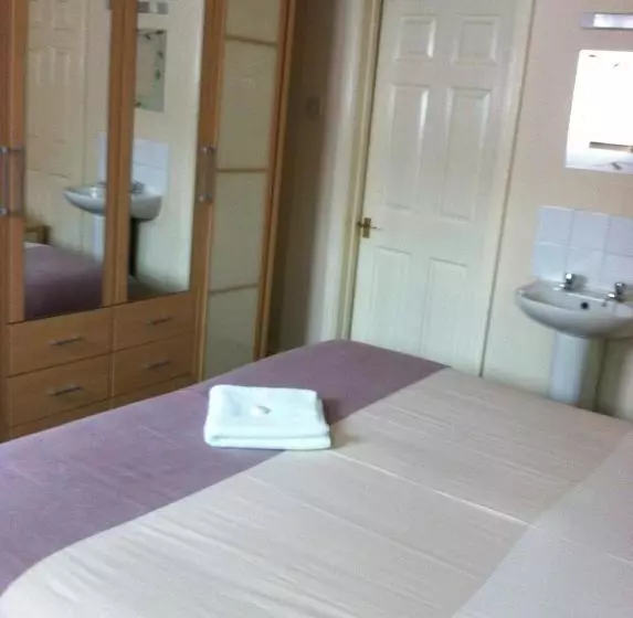 호텔 The Black Horse Inn