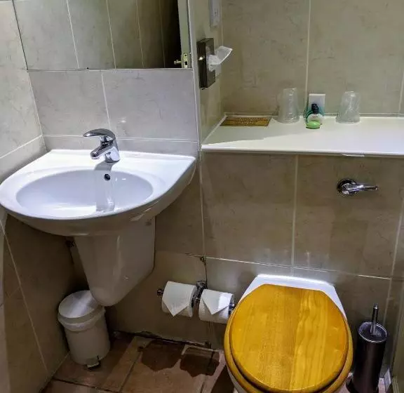 London Beach Country Hotel & Golf Club